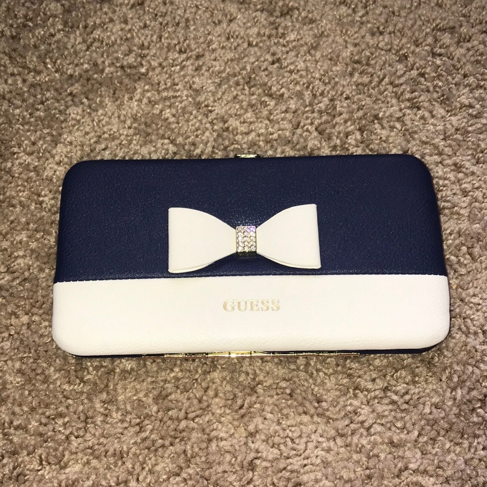 Guess Wallet